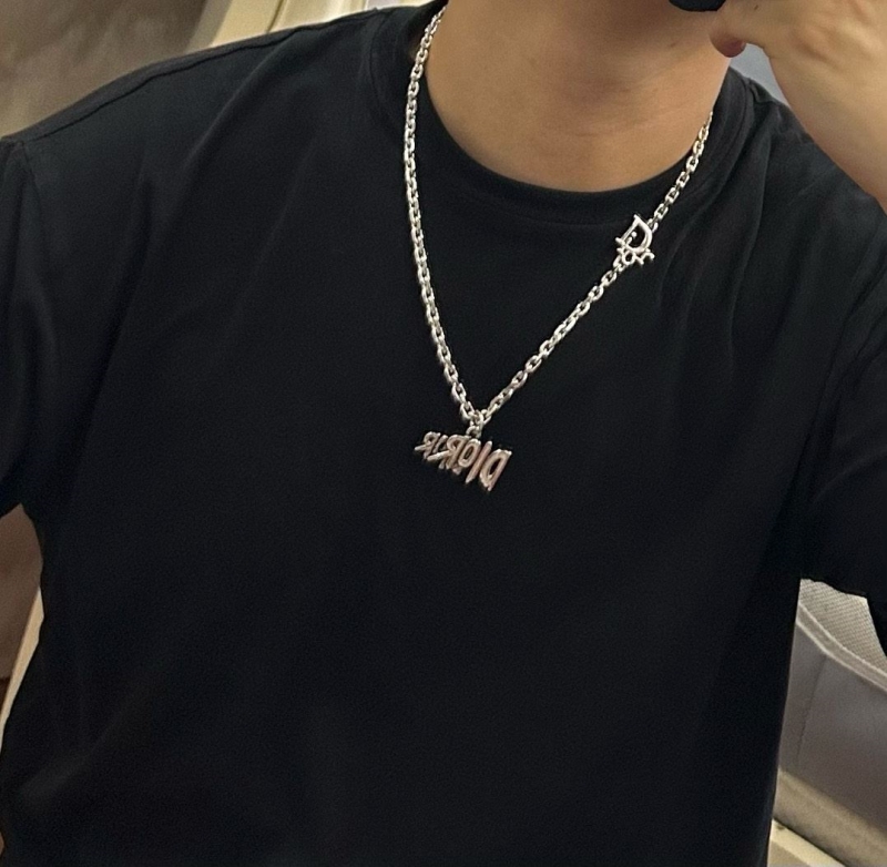 chr1st1an D10r necklaces